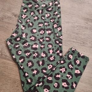Green and Pink Leopard Print Leggings